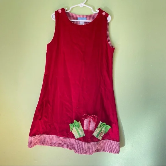 Mondays Child Dresses | Mondays Child Red Corduroy Gift Applique Holiday Christmas Dress Girls Size 8 | Color: Green/Red | Size: 8g | Nxdxgwen's